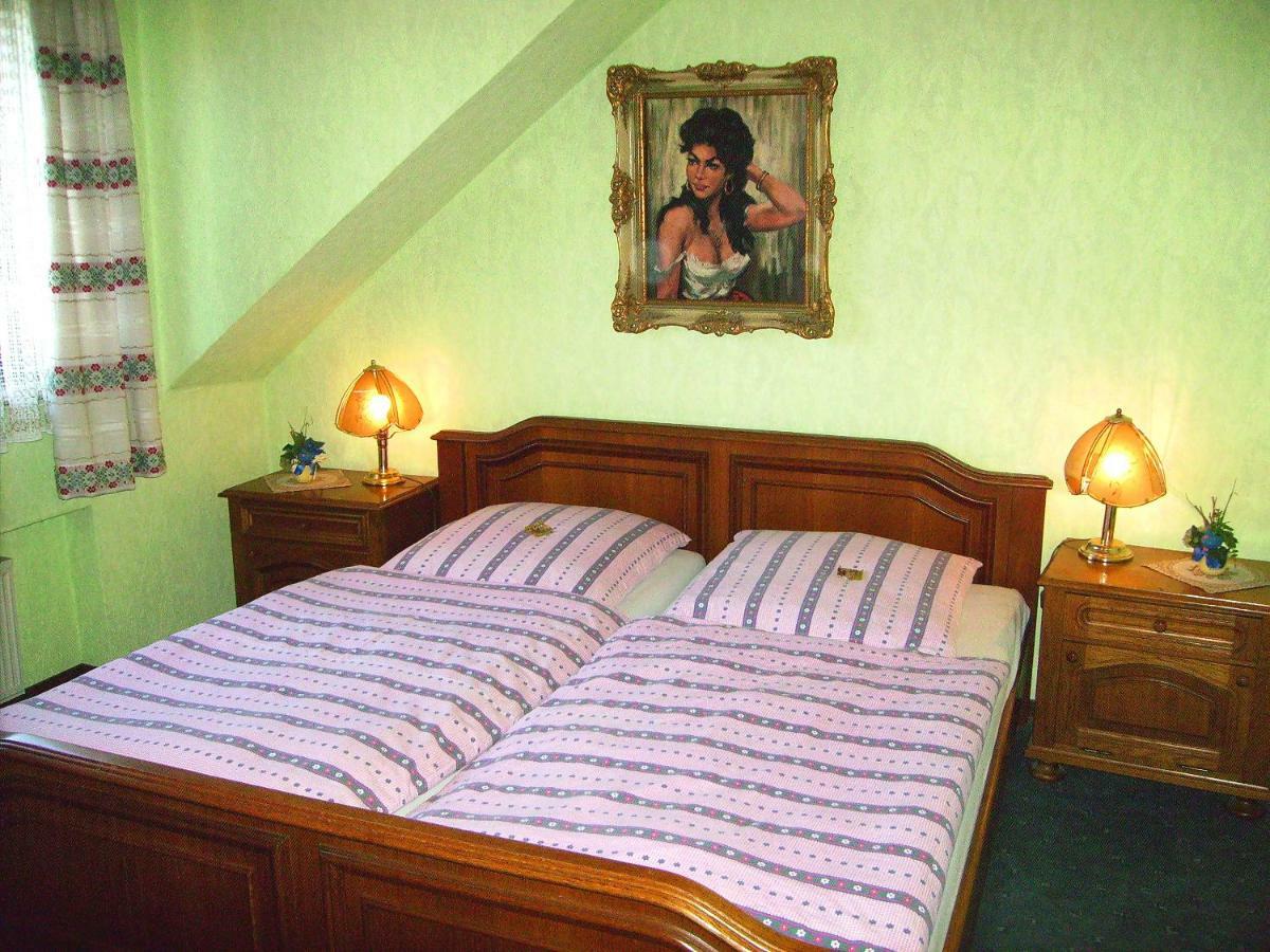 Hotel Garni Huttenhof Kall 外观 照片