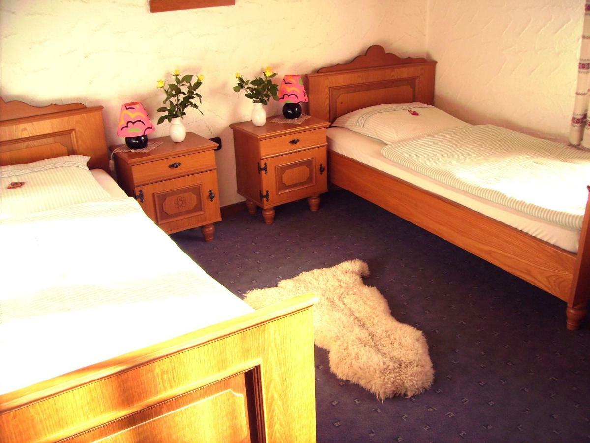 Hotel Garni Huttenhof Kall 外观 照片